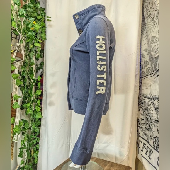 4 for 25$ HOLLISTER | Blue Sweater Jacket Vest. Women’s Size Medium. - Picture 4 of 9